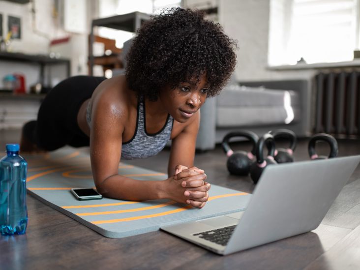 What Muscles Do Planks Work? The Answer: A Lot